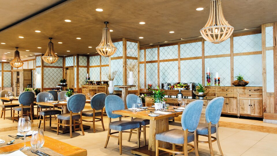 Hotel Ikos Olivia