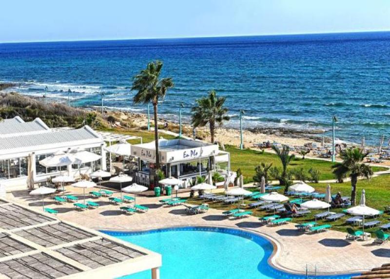 Pierre Anne Beach Hotel