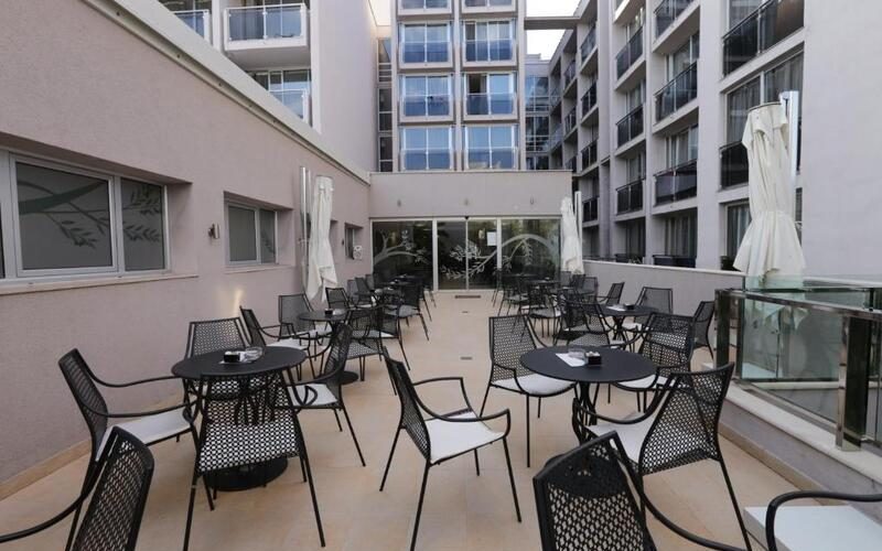 Hotel Tara