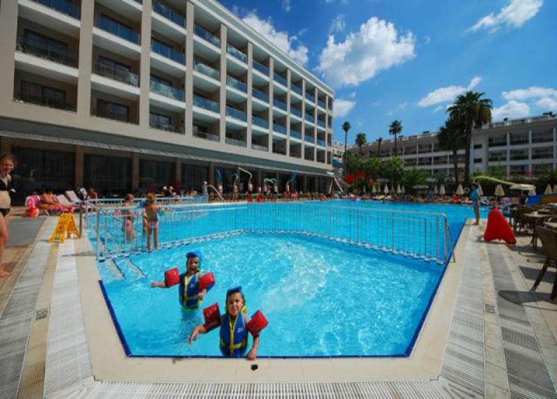 Pasa Beach Hotel