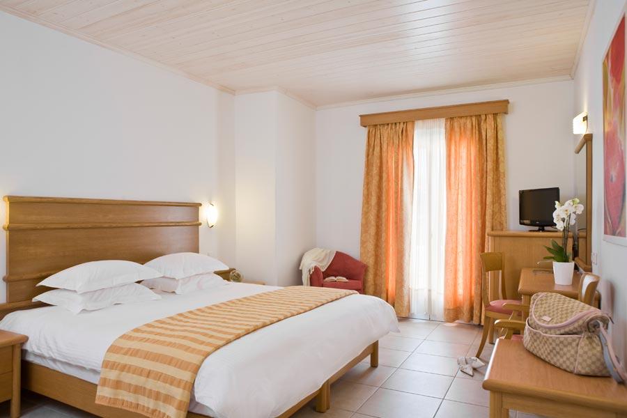 Yiannaki Hotel