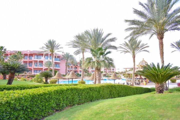 Hotel Parrotel Aqua Park Resort