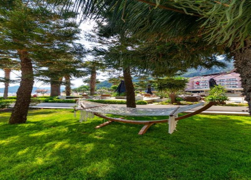 Faros Premium Beach Hotel