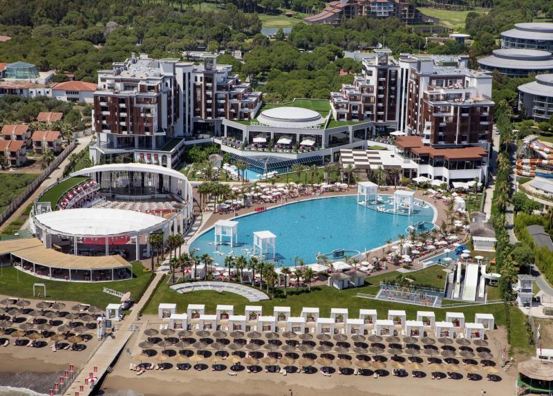 Selectum Luxury Resort Hotel