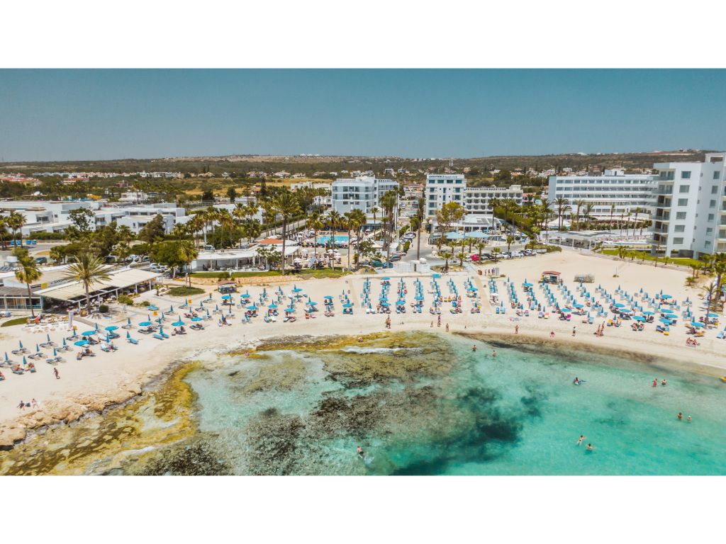 Pavlonapa Beach Hotel