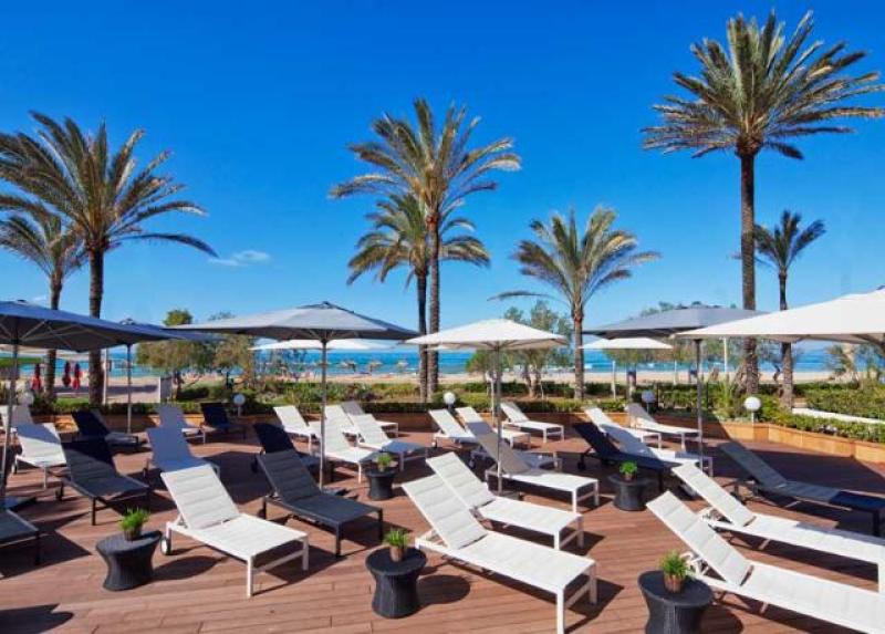 Hm Tropical Hotel
