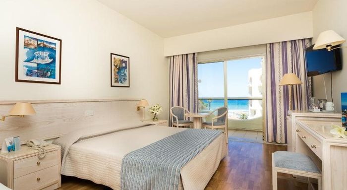The Golden Coast Beach Hotel