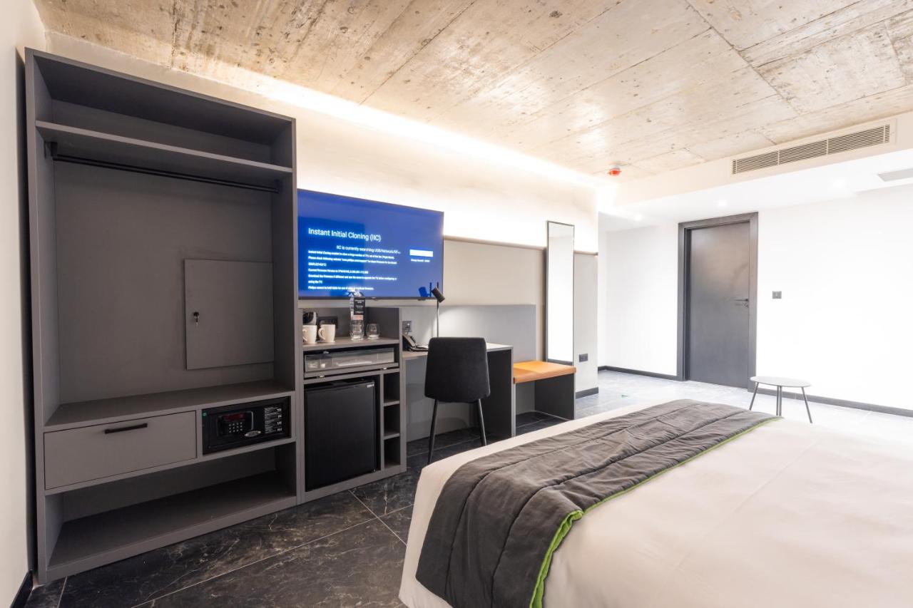 The Londoner Hotel St.Julians