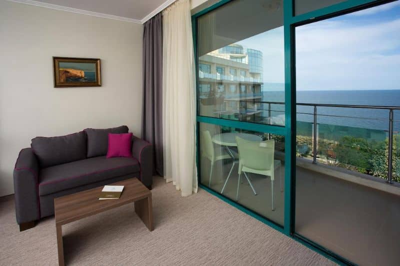 Hotel Marina Grand Beach