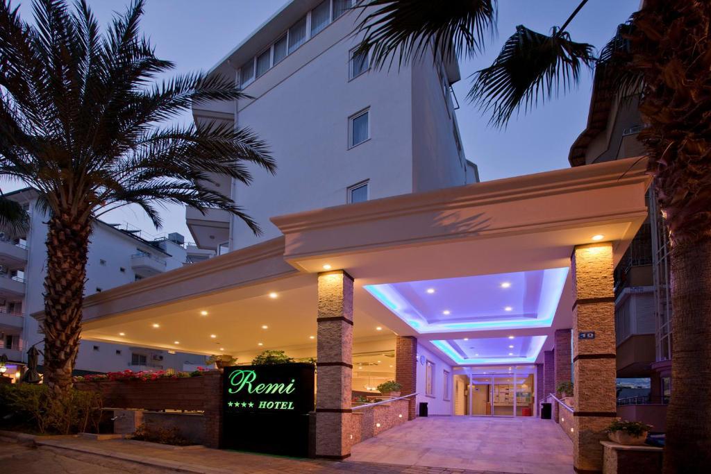 Remi Hotel