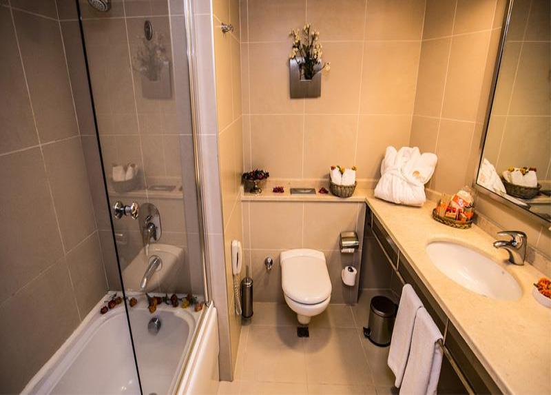 Elegance Hotel