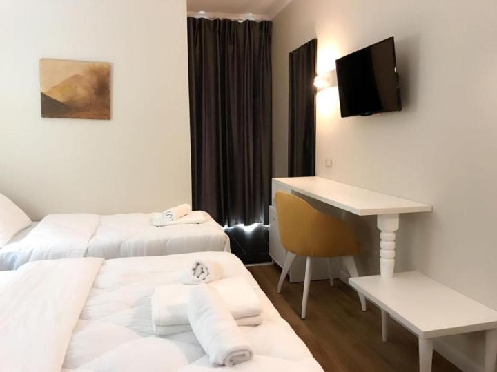 Hotel Ruby Palace