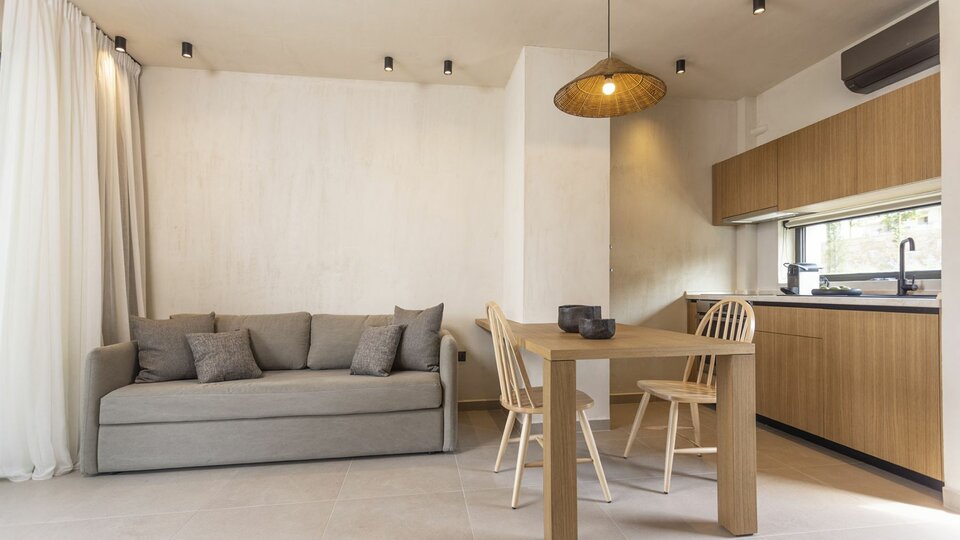 Pnoes Suites