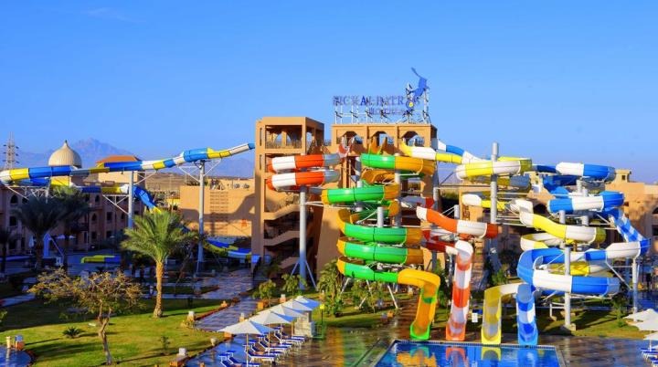 Pick Albatros Aqua Park