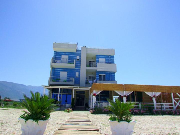 Hotel Blue Paradise