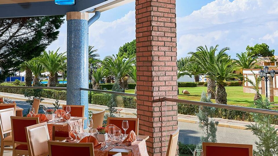 Hotel Aldemar Olympian Village