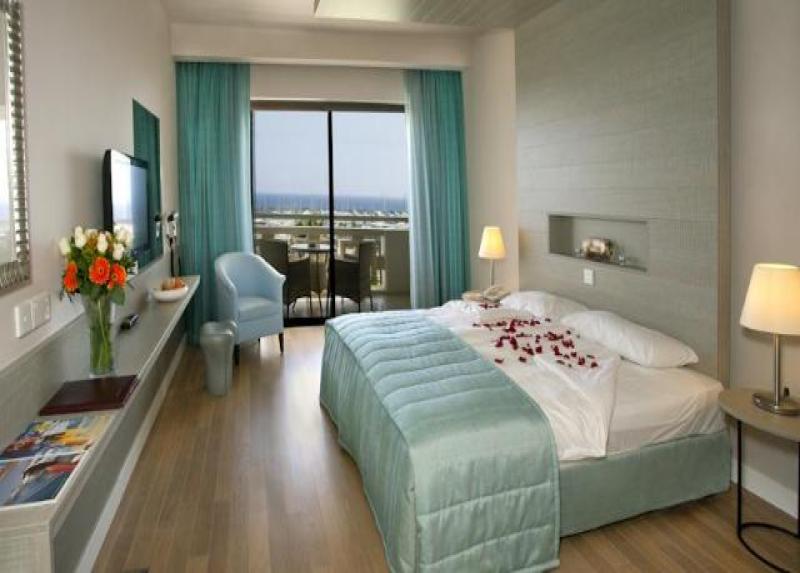 St.Raphael Beach Resort Hotel