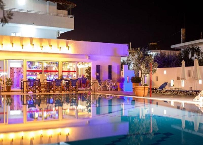 Tina Plus Hotel