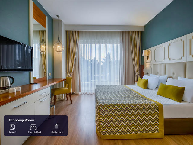 Well Palace Side Hotel