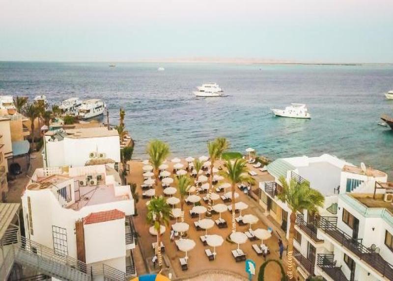 La Rosa Waves Hotel