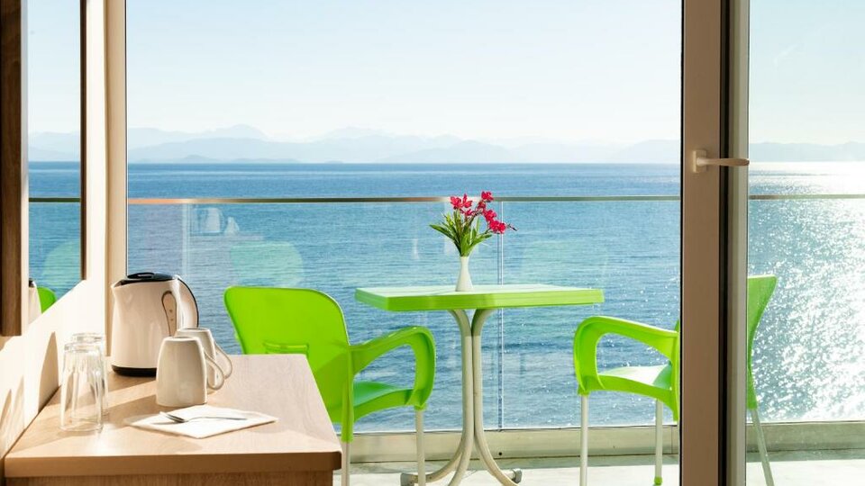 Corfu Maris Bellos