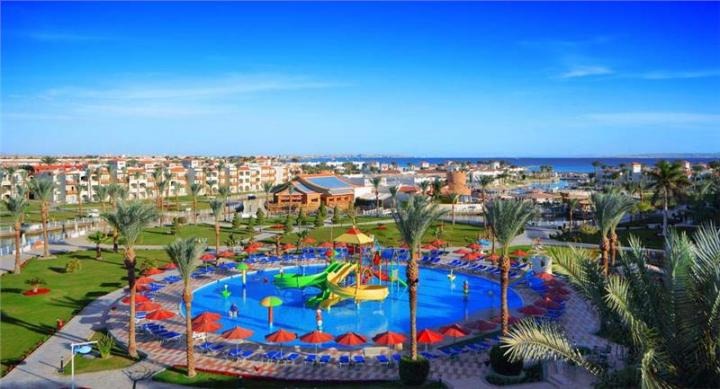 Pick Albatros Dana Beach Resort