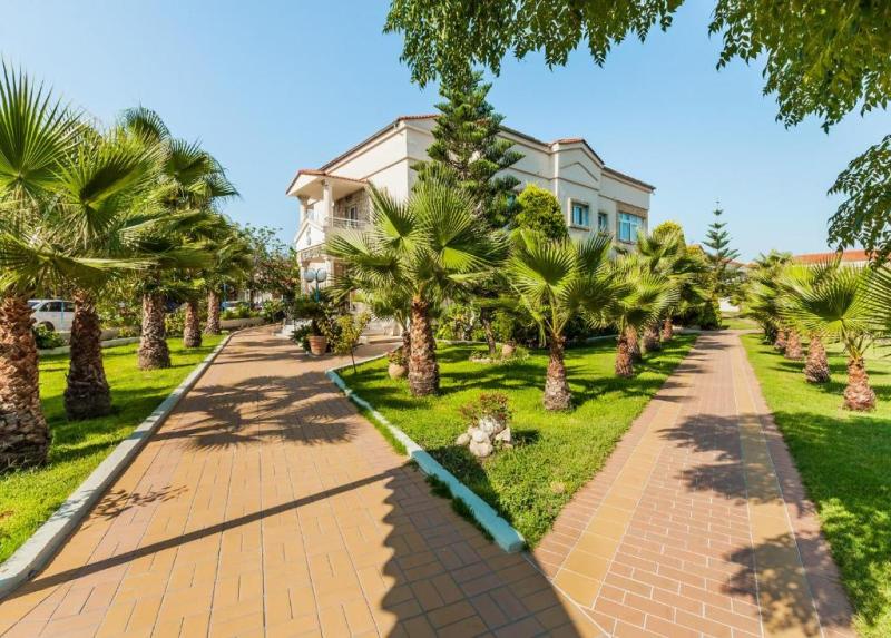 Tresor Sousouras Ex Hanioti Palace Hotel