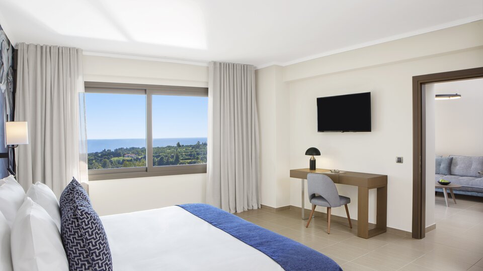 Hotel Ajul Luxury Hotel and Spa Resort