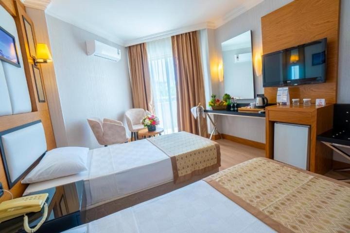Aydinbey Gold Dream Hotel