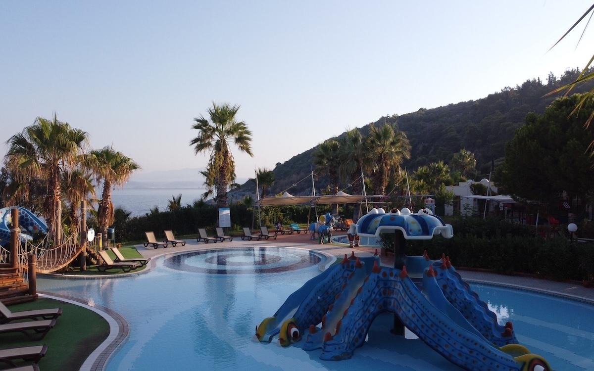 Pine Bay Holiday Resort