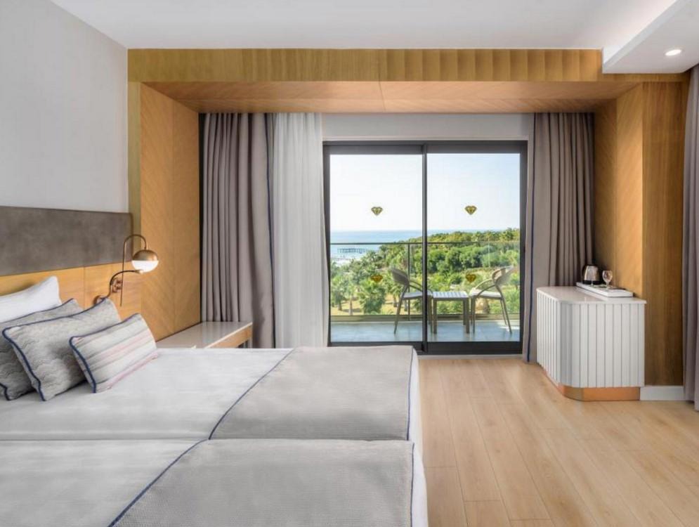 Diamond De Luxe Hotel & Spa