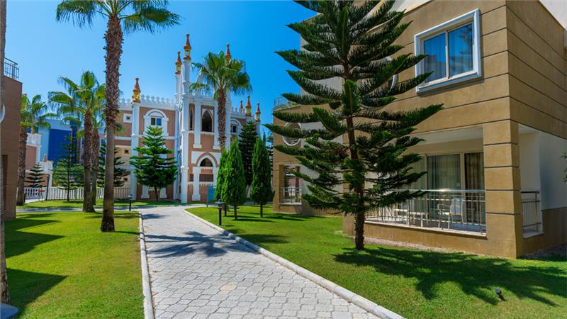 Kamelya Aishen K Club Hotel