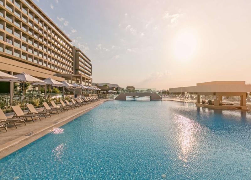 Amada Colossos Resort Hotel
