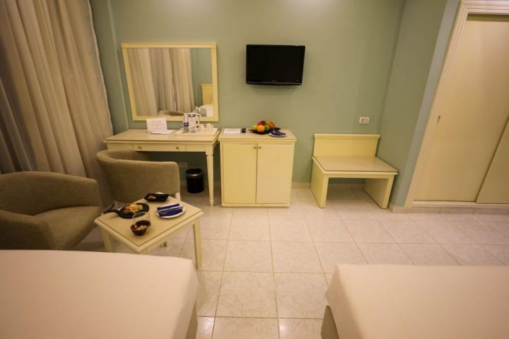 Blend Club Aqua Resort Hotel