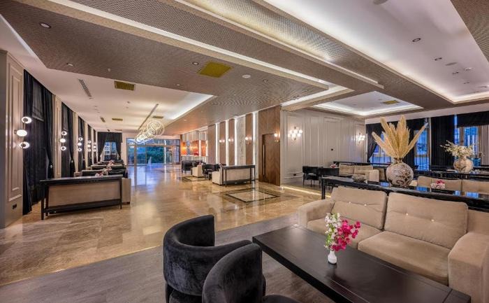 Hotel Loceanica Beach Resort