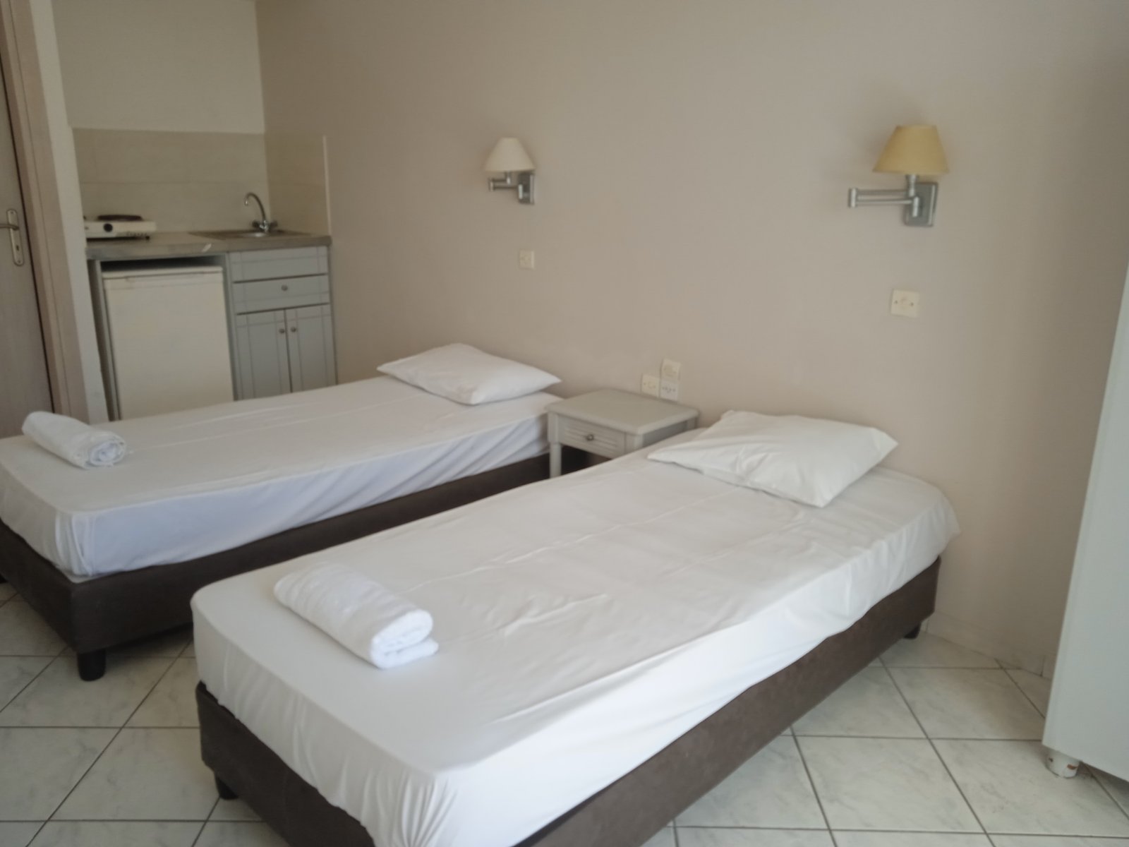 LG Apartments