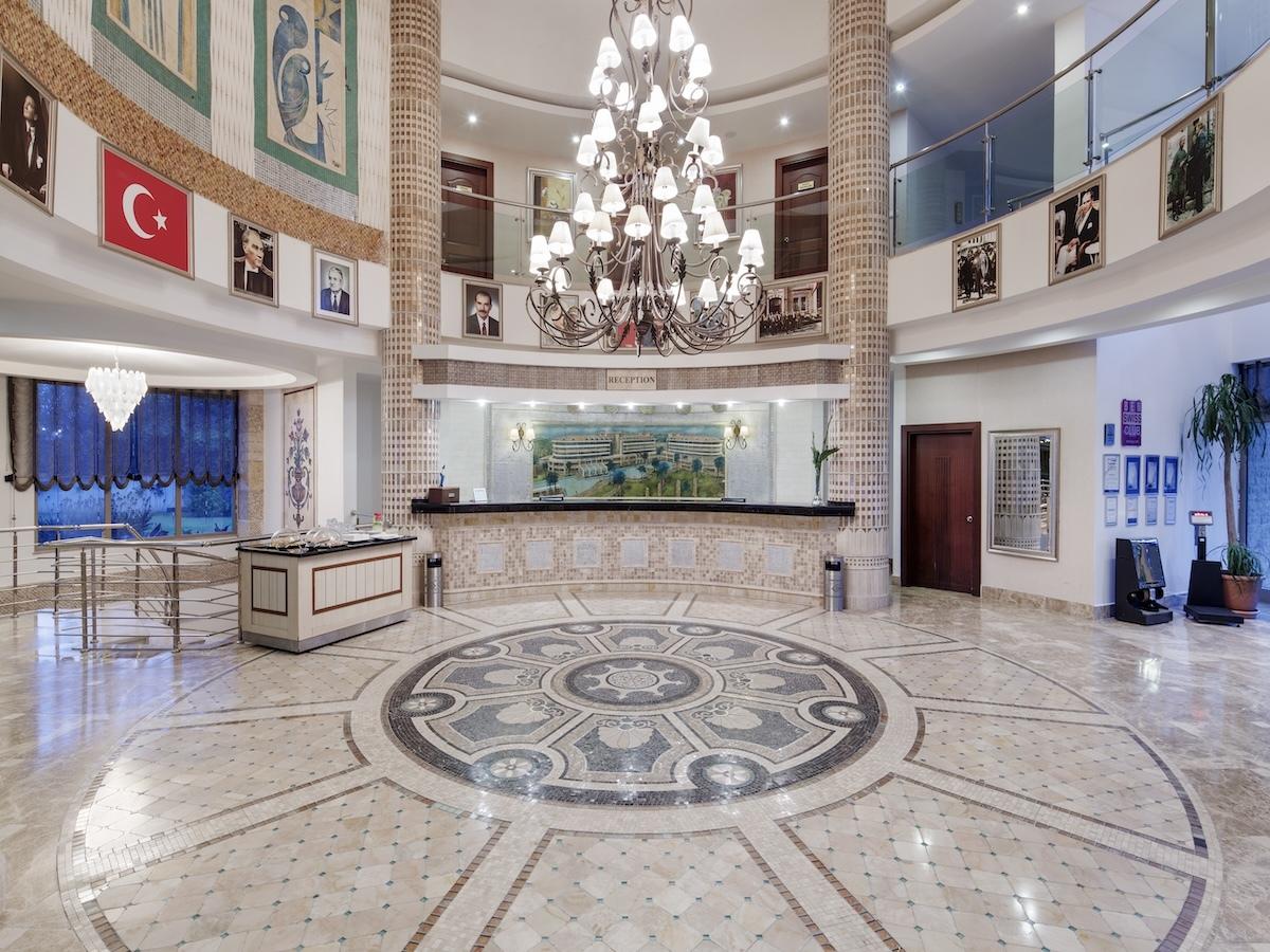 Alba Royal Hotel