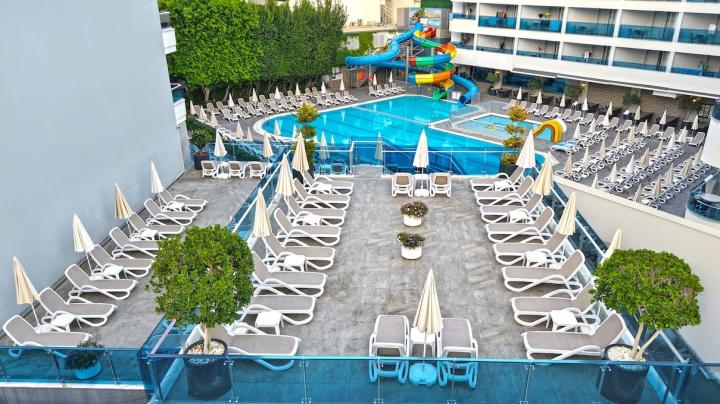 Avena Resort And Spa Hotel