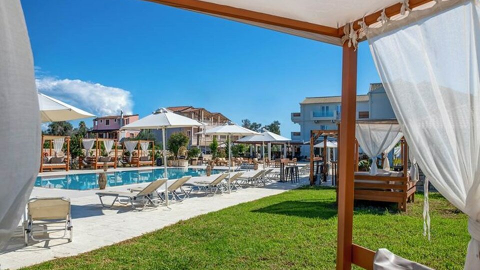 Ekati Mare Boutique Resort
