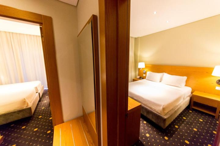 Hotel Agimi & S