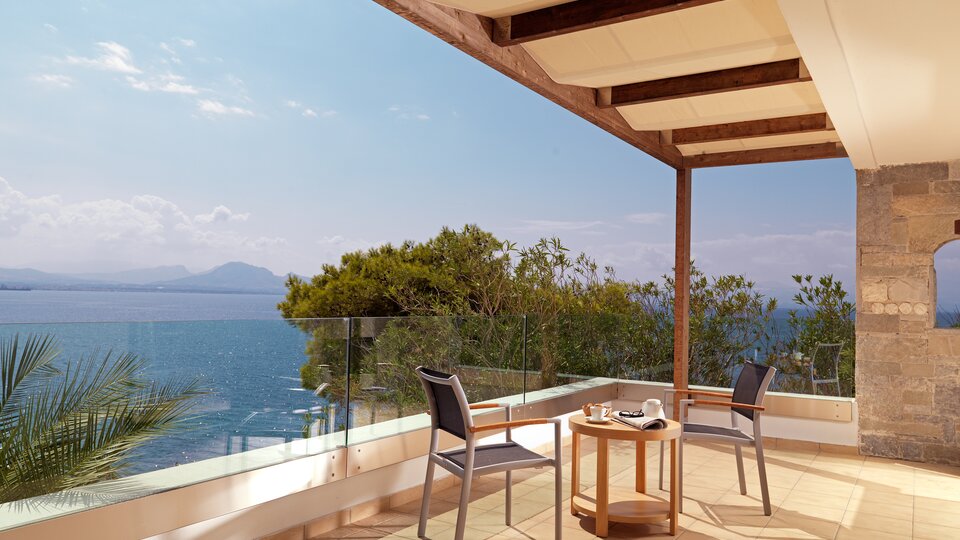 Hotel Wyndham and Ramada Loutraki Poseidon Resort