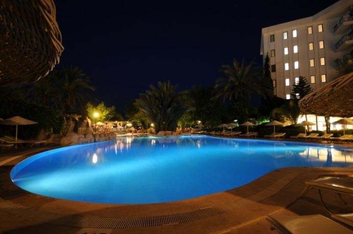 Hotel Tropical Beach