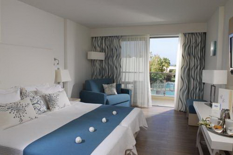 Minos Mare Royal Hotel