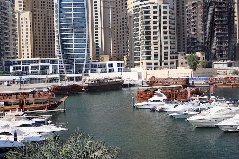 Signature Hotel Apartments & Spa Marina