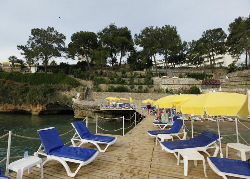 Aska Bayview Hotel