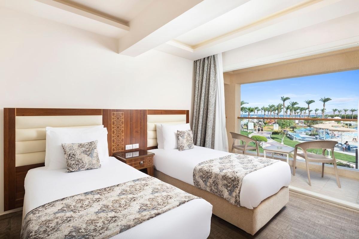 Pickalbatros Royal Moderna Resort