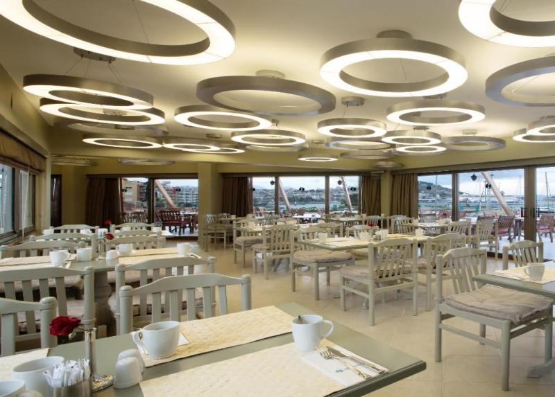 Paloma Marina Suites Hotel