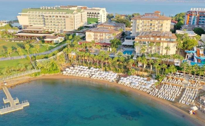 Eos Beach Resort