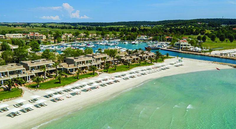 Hotel Sani Asterias Suites