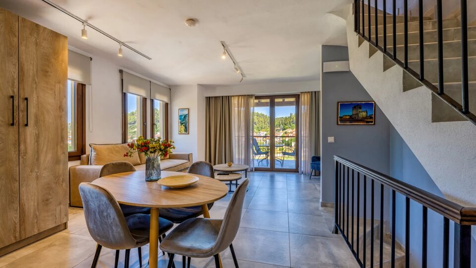 Penelope Luxury Suites